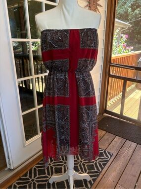 Women's Strapless Red Paisley Print Sundress with Elastic Waist